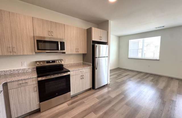10001 Cedar Creek Dr. Gallery 2