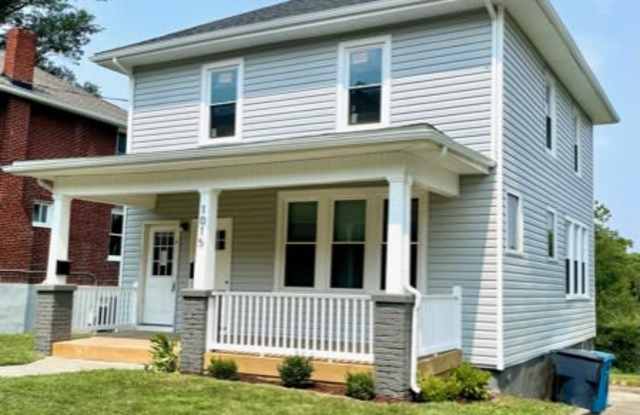 1015 Piedmont Street Southeast - B Gallery 3
