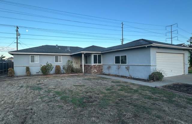 Update Kitchen - 1809 Larkspur Lane, Ceres, CA 95307