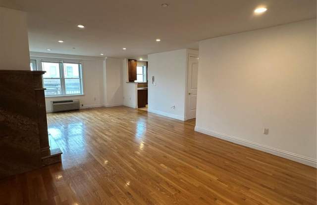 125 E Broadway photos photos