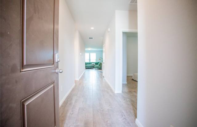 200 Lantana Trail Gallery 4
