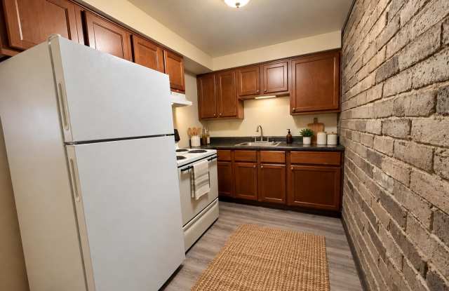 Stunning One Bedroom Apartment! Exposed Brick Throughout! Call Today! Gallery 1