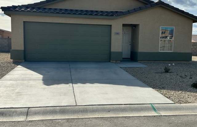 Newer home in the heart of Ft Mohave - 5561 Glacier Creek Road, Fort Mohave, AZ 86426
