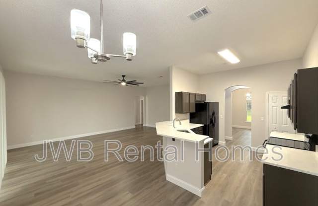 557 Grand Parke Dr Gallery 4