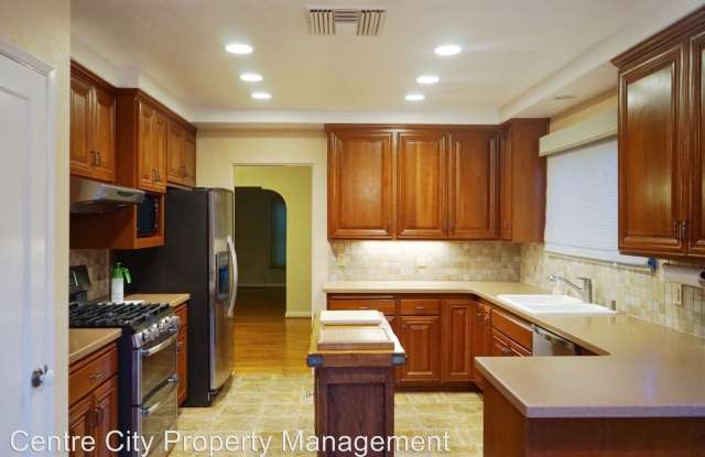 5073 Canterbury Drive Gallery 2