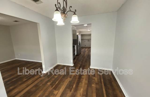 1635 Latham Ct Gallery 4