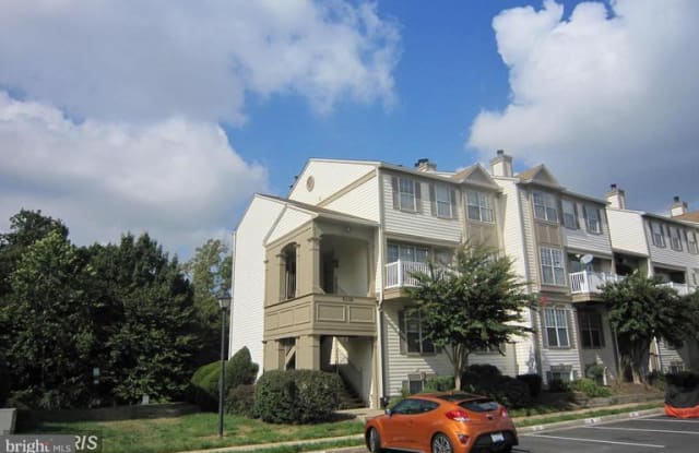 9276 CARDINAL FOREST LANE - 9276 Cardinal Forest Lane, Laurel Hill, VA 22079