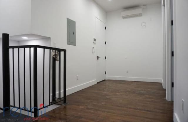 313 Wilson Ave Gallery 2