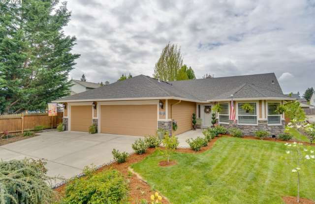 Charming One Level Custom Home photos photos