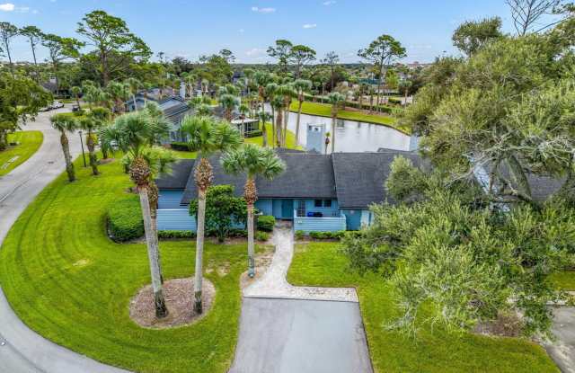 303 QUAIL POINTE Drive Gallery 1
