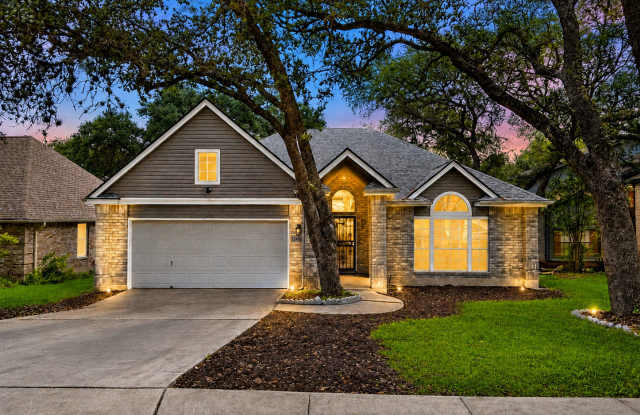13410 Alcanfor photos photos