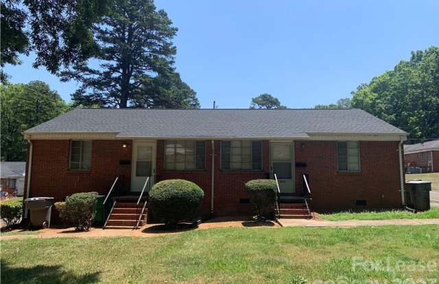1911 Manteo Ct Gallery 1