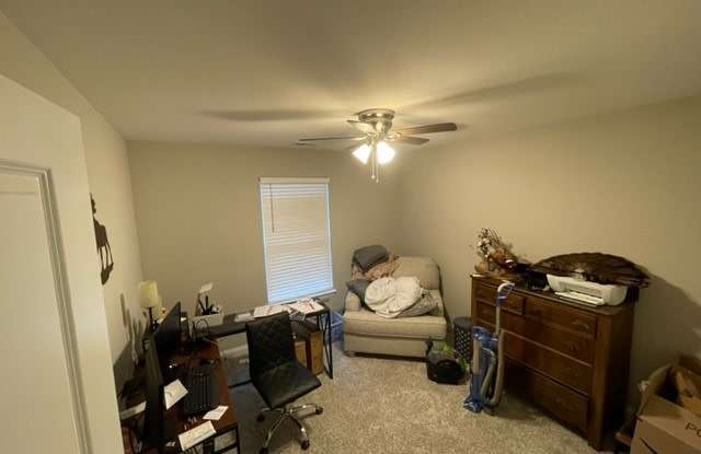 5461 Geyser Boulevard Gallery 2