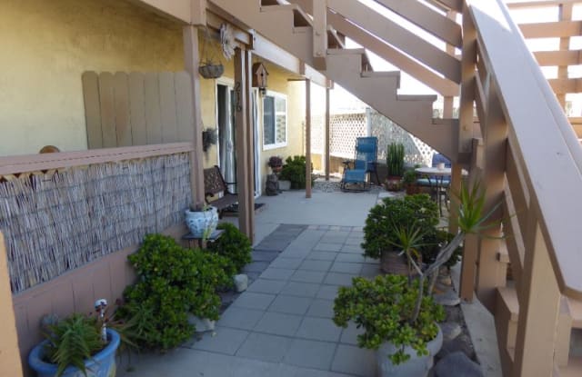 216 Melrose Dr. - 216 Melrose Dr, Channel Islands Beach, CA 93035