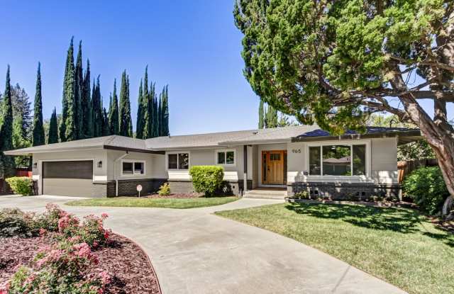 High-End 4-Bedroom Retreat | Designer Kitchen | Resort-Style Backyard & Pool! photos photos