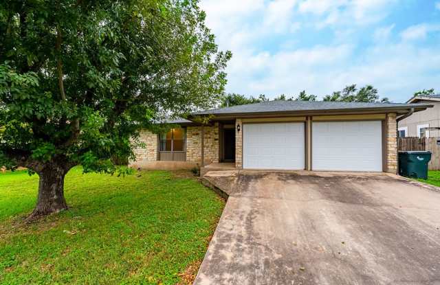 Discover Quaint Living and Outdoor Bliss: Your Perfect Home Awaits in Round Rock photos photos