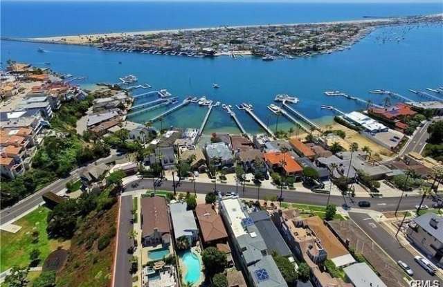 2316 Pacific Drive .5 - 2316 Pacific Drive, Newport Beach, CA 92625