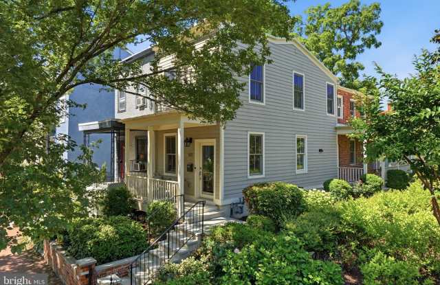 401 11TH Street SE photos photos