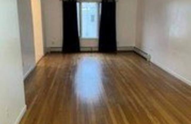 8 Hillcrest Avenue Gallery 2