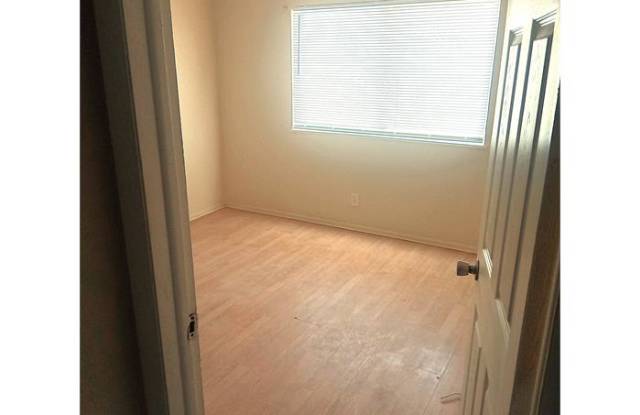 108 E Tiffany Dr photos photos