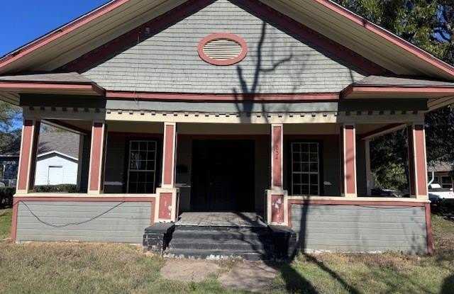 834 Graham Street - 834 Graham Street, Paris, TX 75460