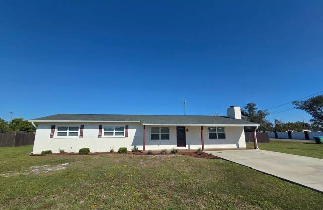 Newly Renovated 3Bed/2Ba Home on a Large Corner Lot in Parker! *Lawncare Included!* *1/2 OFF Security Deposit for Active-Duty Military!!* photos photos