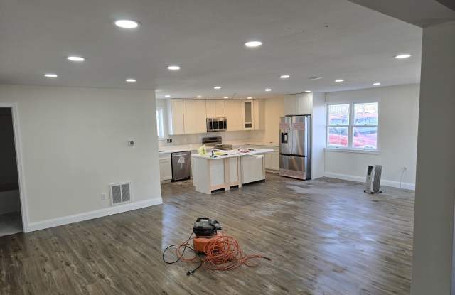 102 Frontenac Rd photos photos