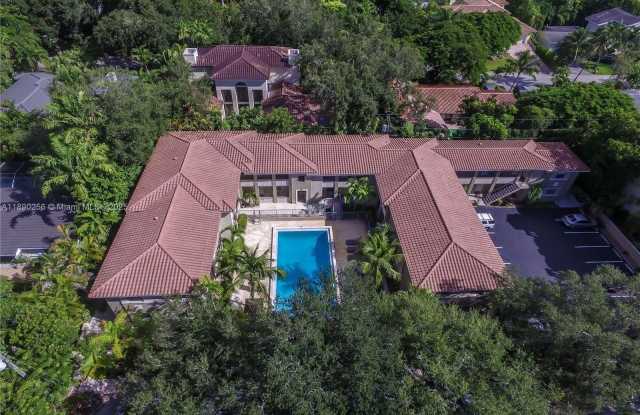125 Edgewater Dr photos photos