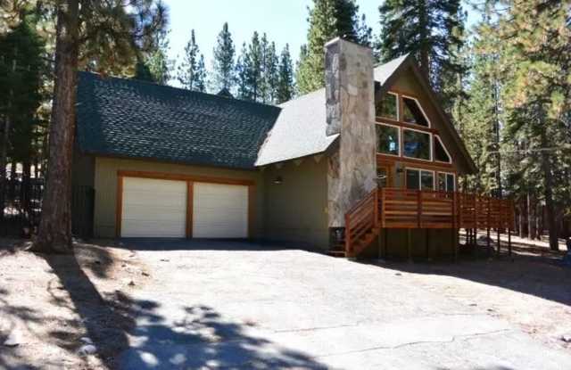 3 Bed, 2 Bath with Garage - Beautiful Montgomery Estates Chalet off Pioneer Trail photos photos 3 Bed, 2 Bath with Garage - Beautiful Montgomery Estates Chalet off Pioneer Trail photos photos