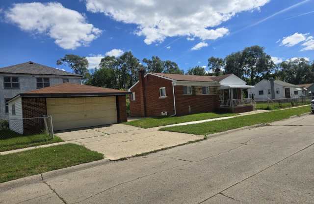 21094 Reimanville Avenue Gallery 1