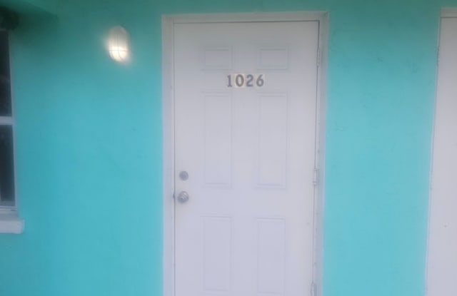 2/1 DUPLEX photos photos