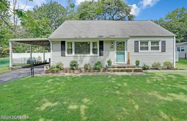 445 Brookside Avenue Gallery 1