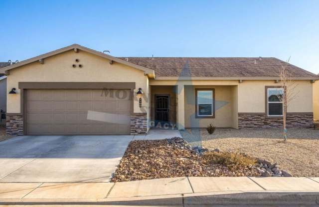 Nearly New Home! Near Nasa/White Sands- backyard will be xeriscaped! photos photos