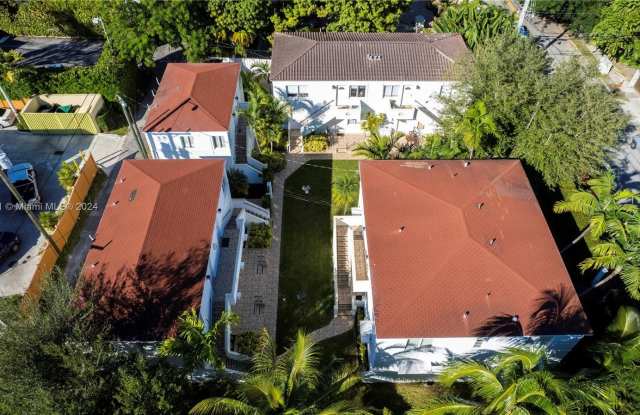 7504 NE 6th Ct Gallery 2