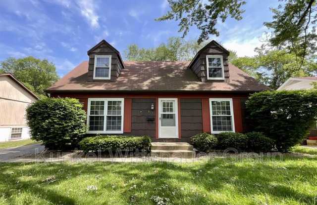 613 W Madison - 613 West Madison Street, O'Fallon, IL 62269