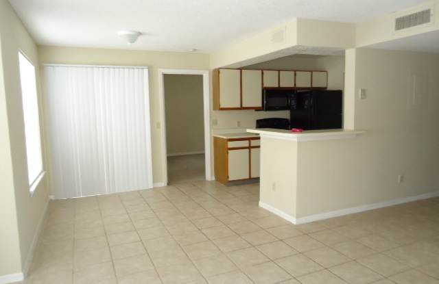 1st Floor 2br/2ba Metrowest Condo with Ceramic Tile  Newer Appliances! photos photos
