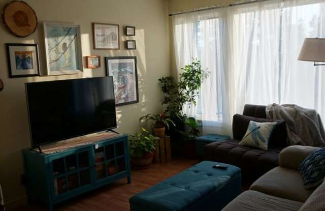 Turnkey Furnished 3BR/1BA Townhouse photos photos