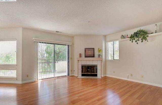 21239 Gary Drive photos photos