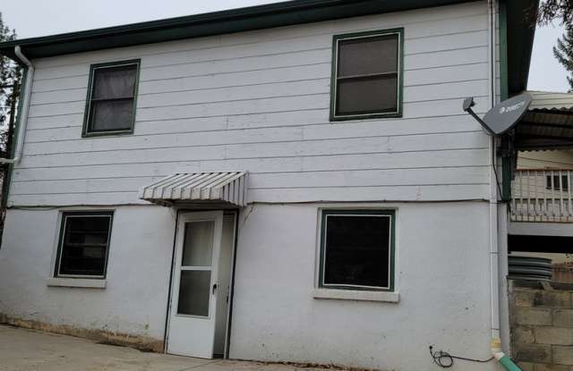 Cozy duplex for Rent on Glen View Ave photos photos