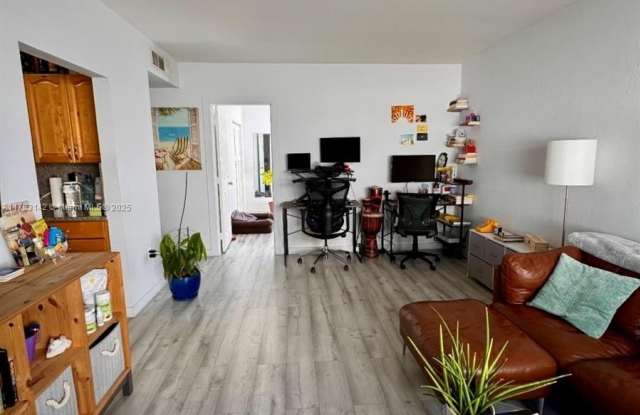 344 Meridian Ave photos photos