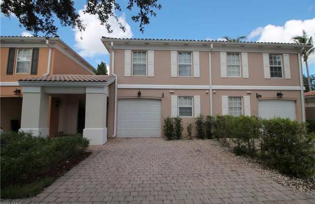 5325 Cove Cir photos photos