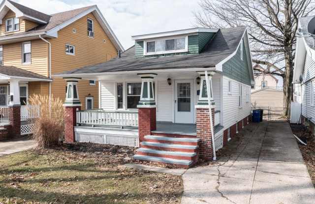 Renovated single family home for rent photos photos