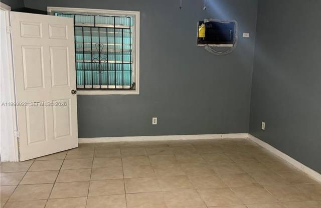1230 NW 180th Ter photos photos