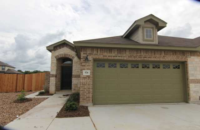 Beautiful 3 Bedroom Duplex Located in New Braunfels, Texas! photos photos