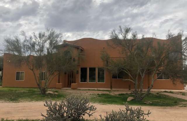 6431 East Barwick Drive Gallery 2