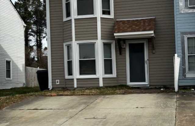 Wesleyan Chase - 1128 Hillock Crossing, Virginia Beach, VA 23455