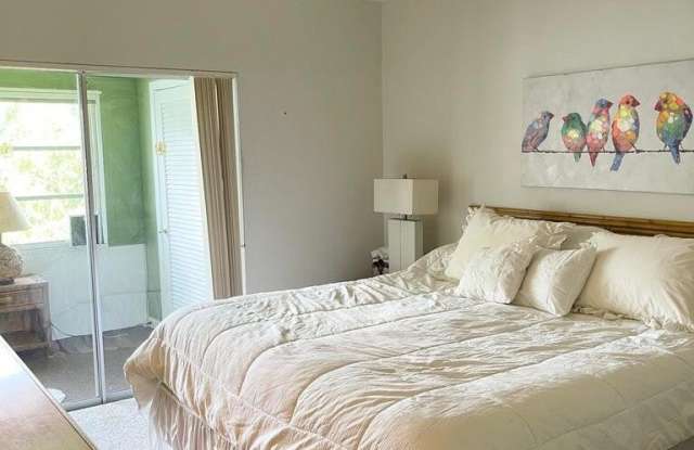 2840 Lake Osborne Drive Gallery 2