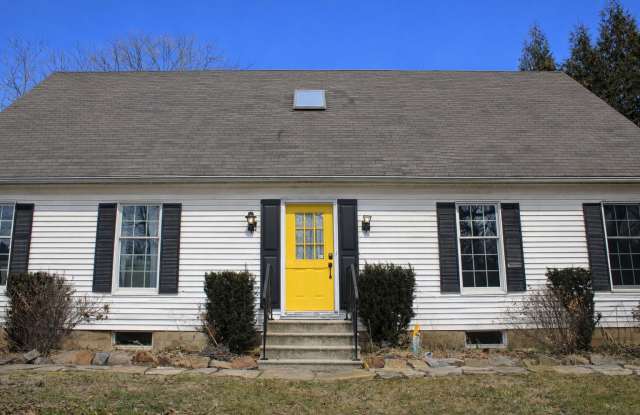 797 Elk Mills Rd photos photos