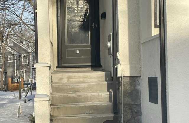 27 Florence Ave. Gallery 2