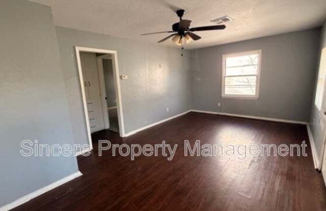 3737 SE 24th St photos photos